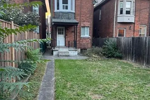 37 Gladstone Avenue