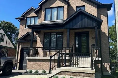 220 Collingwood Street