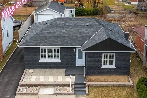 346 Pottruff Road N Lower