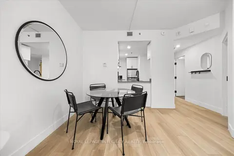 161 Laurier Avenue W 917