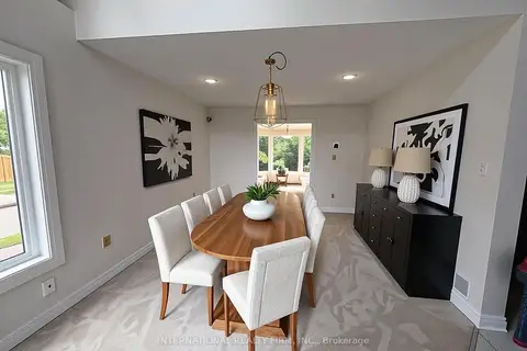 43 Falconridge Drive