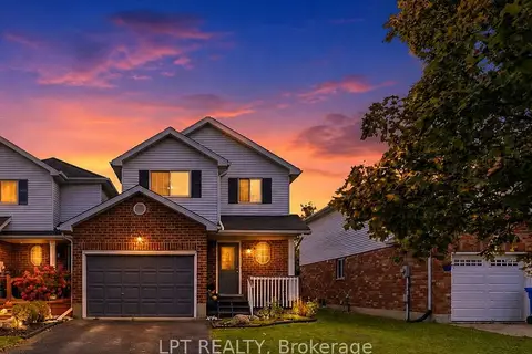 232 Tait Crescent