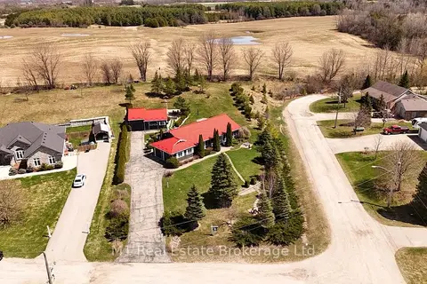 2 Joanne Crescent