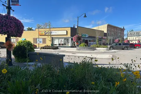 80 Courthouse Square