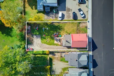 252 Dundas Street