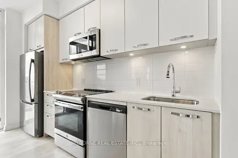 75 James Street S 1511