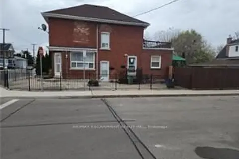 535 ROXBOROUGH Avenue GrFloor