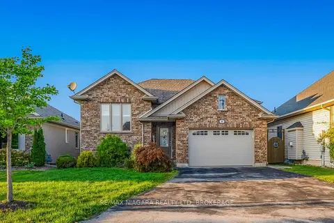 22 HENLEY Court