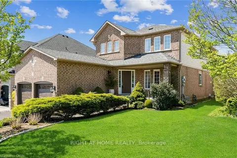 106 E Moore Crescent