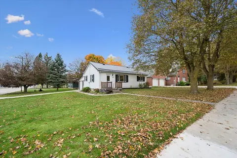 320 Queen Street W