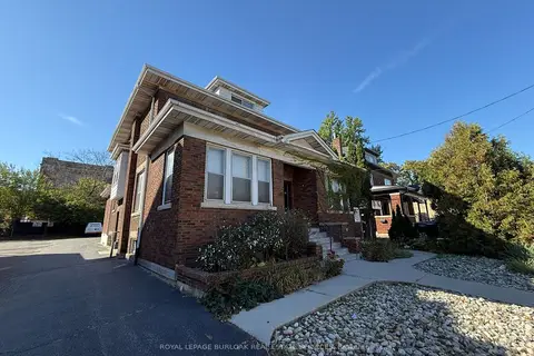 826 Main Street E