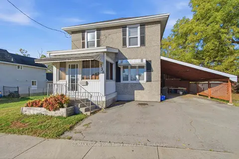 136 Moira Street E