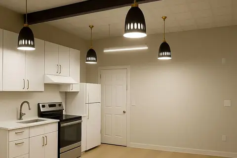 192 Lincoln Road W Unit 2