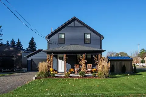 298 Countess Street N