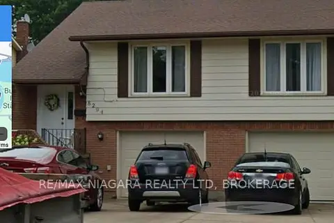 8296 Mundare Crescent