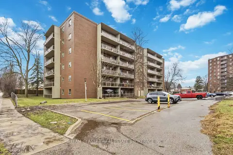 746 Fanshawe Park Road E 211
