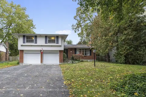 99 Runnymede Crescent